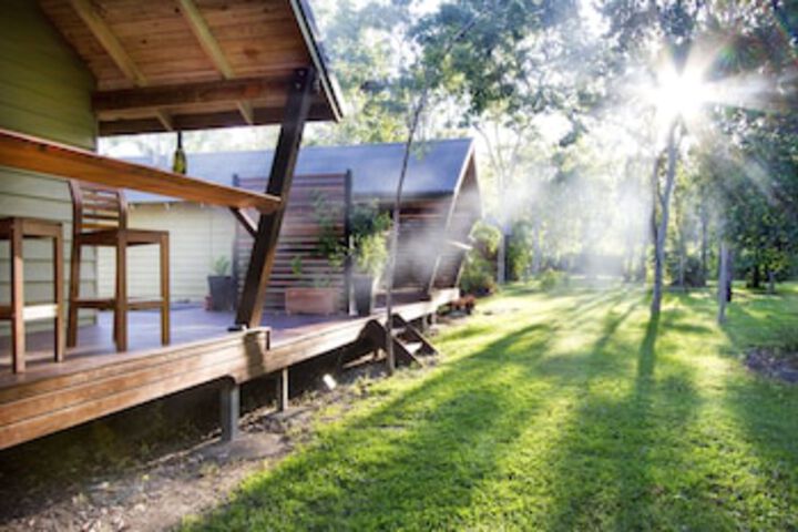 Airlie Beach Eco Cabins Woodwark
