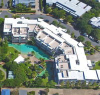 Drift Apartments North Swim Up 6 - Adwords Guide