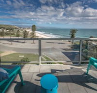 King of North Bay 103 Gold Coast Drive - Adwords Guide