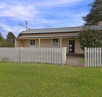 Station Masters Cottage classic quaint  nostalgia - Adwords Guide