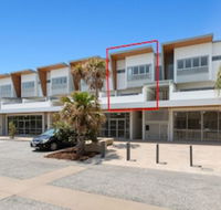 BRAND NEW OCEAN AVENUE TOWNHOUSE - Adwords Guide