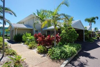 Pacific Blue Townhouse 351 265 Sandy Point Road Salamander Bay