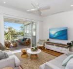KINGY BEACH HOUSE at 162 - Adwords Guide