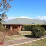Gundaroo Manor Bed  Breakfast