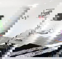 Brand New Home - 10min to Beach  Torquay - Ad Words Australia