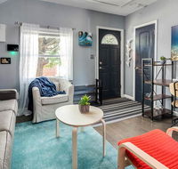 THE SHARK HOUSE KING BD FAST WIFI 11min to RIVERMARKET