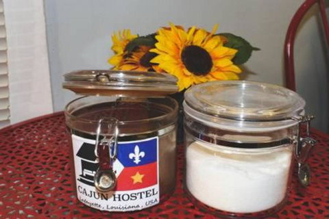 Cajun Hostel Studio Vermillion - Adwords Guide 15