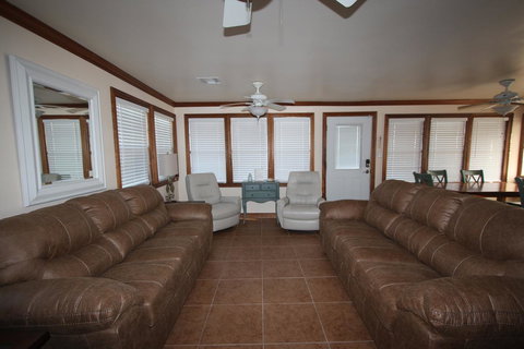 A Beach Getaway Home Home - Adwords Guide 16