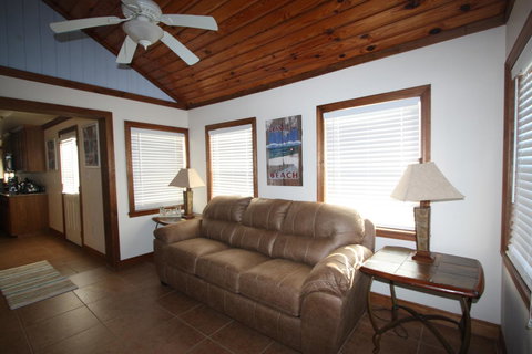 A Beach Getaway Home Home - Adwords Guide 19