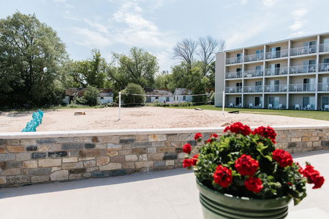 Breakers Resort - Lakeside - Adwords Guide 3