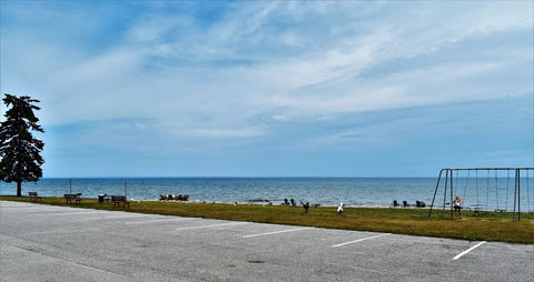 K Royale Lakefront Inn - Saint Ignace - Adwords Guide 3