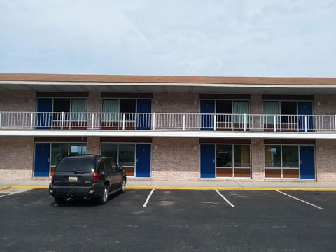 K Royale Lakefront Inn - Saint Ignace - Adwords Guide 4