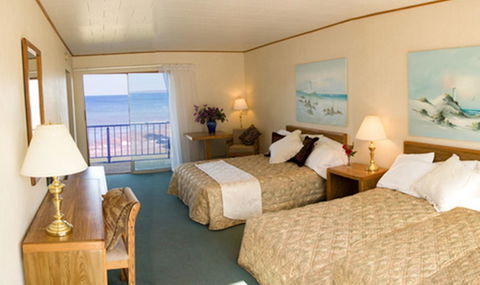 K Royale Lakefront Inn - Saint Ignace - Adwords Guide 10