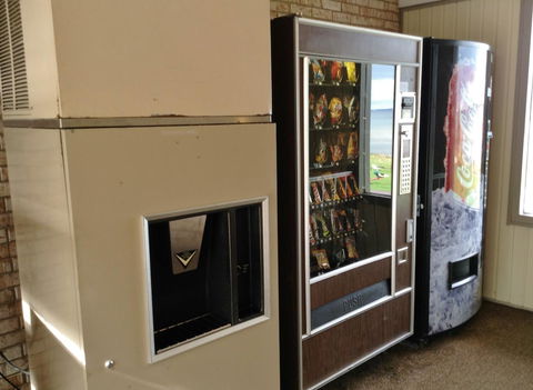 K Royale Lakefront Inn - Saint Ignace - Adwords Guide 14