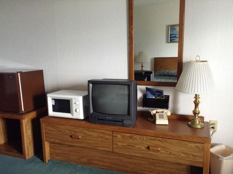 K Royale Lakefront Inn - Saint Ignace - Adwords Guide 34