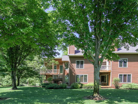 Spacious 2 Bed Condo At Crystal Mountain Resort - Adwords Guide 5