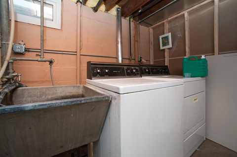 J33A Southwest 2+ Bedroom 1 Bathroom Sleeps 8-10 - Adwords Guide 4