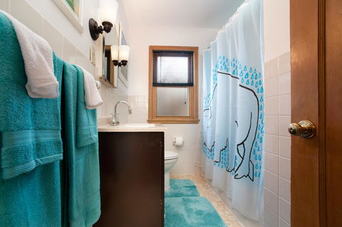 J33A Southwest 2+ Bedroom 1 Bathroom Sleeps 8-10 - Adwords Guide 10