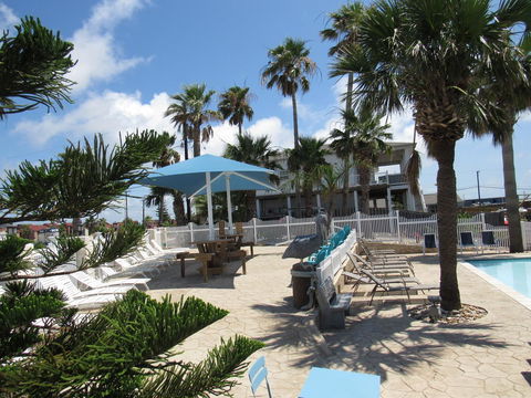 Tropic Island Resort - Adwords Guide 24