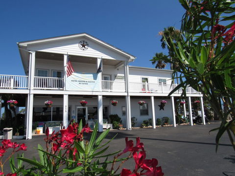 Tropic Island Resort - Adwords Guide 19