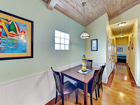 Sail Away Coastal Port Aransas Condo - Adwords Guide 12