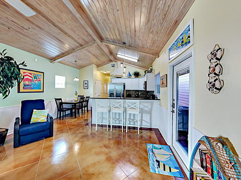 Sail Away Coastal Port Aransas Condo - Adwords Guide 1