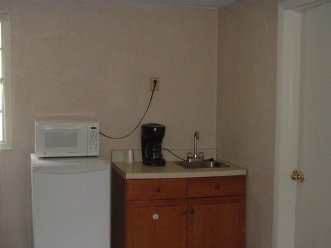 Fels Three Crown Motel - Adwords Guide 20