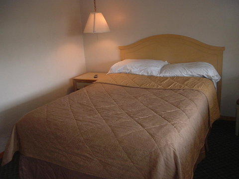 Fels Three Crown Motel - Adwords Guide 2