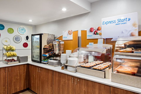 Holiday Inn Express Brooklyn - Adwords Guide 33