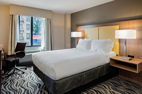 Holiday Inn Express Brooklyn - Adwords Guide 1