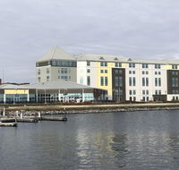 Ramada Plaza by Wyndham Geneva Lakefront Resort