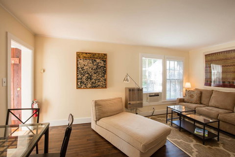 Gansett Green Manor - Adwords Guide 9