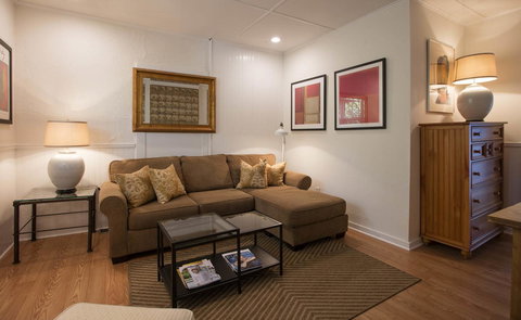 Gansett Green Manor - Adwords Guide 19