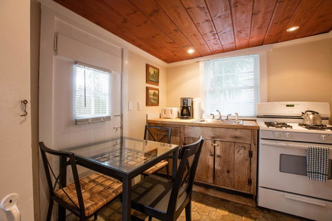 Gansett Green Manor - Adwords Guide 27