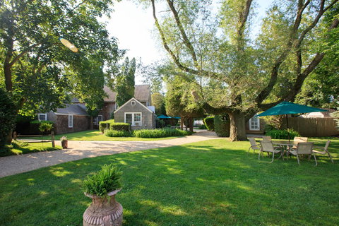 Gansett Green Manor - Adwords Guide 33