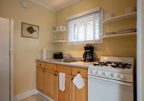 Gansett Green Manor - Adwords Guide 13