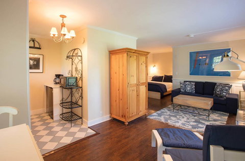 Gansett Green Manor - Adwords Guide 14