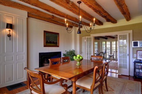 The Baker House 1650 - Adwords Guide 23