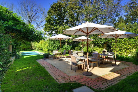 The Baker House 1650 - Adwords Guide 26