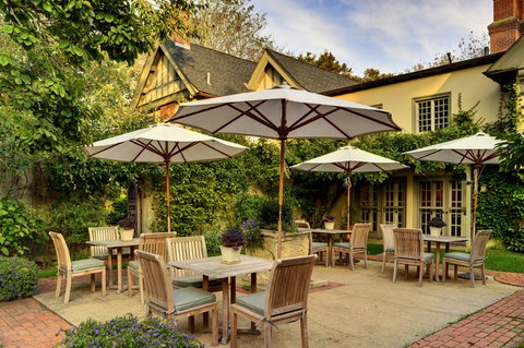 The Baker House 1650 - Adwords Guide 28