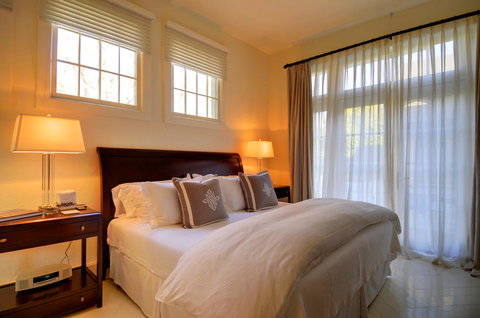 The Baker House 1650 - Adwords Guide 18