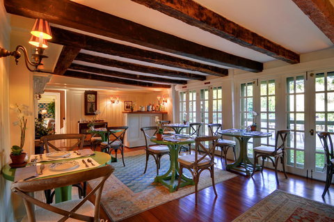 The Baker House 1650 - Adwords Guide 25