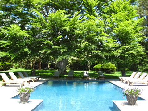 The Baker House 1650 - Adwords Guide 8