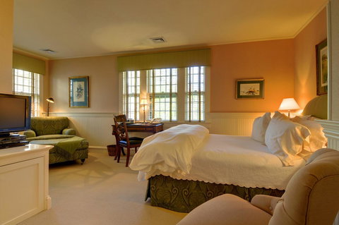 The Baker House 1650 - Adwords Guide 16