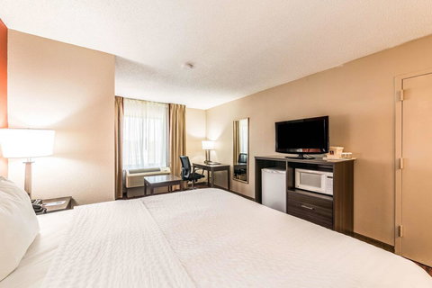 CLARION INN AND SUITES LAKE NORMAN - Adwords Guide 21