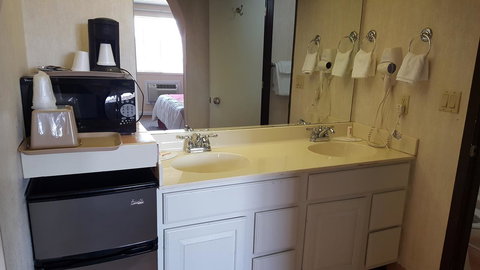 Knights Inn And Suites - Grand Forks - Adwords Guide 42