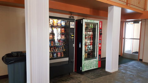 Knights Inn And Suites - Grand Forks - Adwords Guide 24