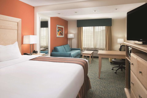 La Quinta By Wyndham Grand Forks - Adwords Guide 16