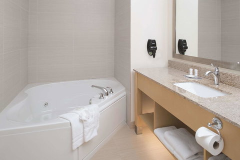 La Quinta By Wyndham Grand Forks - Adwords Guide 12