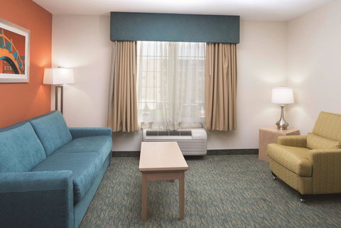 La Quinta By Wyndham Grand Forks - Adwords Guide 26